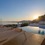 Mimosa In Pefkos Vilă *