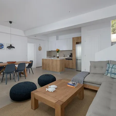 Vila Mimosa In Pefkos Líndos