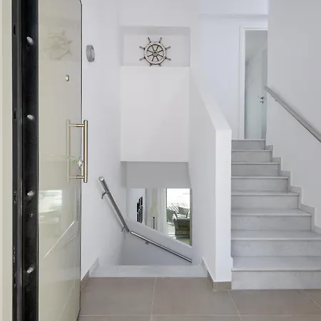 Mimosa In Pefkos Willa